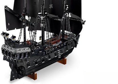 LEGO® Icons Pirates of the Caribbean - Het Piratenschip van Kapitein Jack Sparrow - 10365