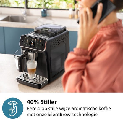 Philips 5500 Series - Espressomachine - 20 Warme & Koude Dranken - LatteGo Melksysteem - 40% Stiller - QuickStart - AquaClean Filter - Volautomatisch - Zwart - Koffiemachine met bonen - EP5541/50