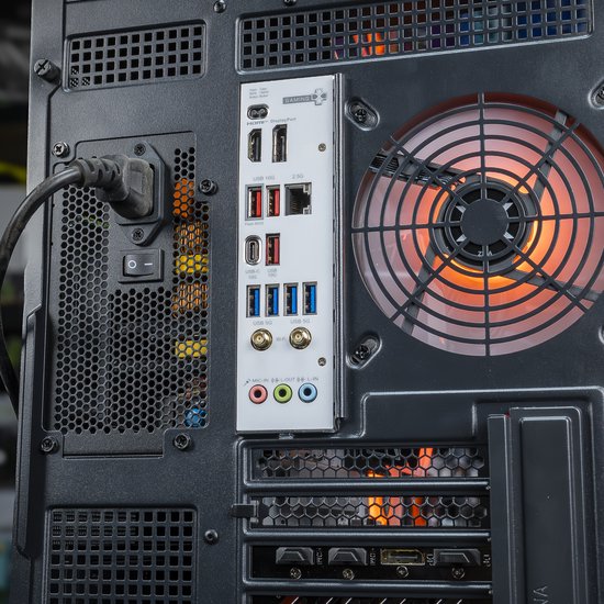 FlowUP Revenger - Gaming PC - AMD Ryzen 7 7800X3D - AMD RX 9070 XT 16GB - 32GB DDR5 RAM - 1TB - Waterkoeling