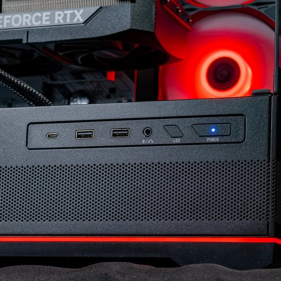 FlowUp x Powered By MSI - De Joyride Gaming PC - Skate - AMD Ryzen 7 7800X3D - NVIDIA RTX 5070 Ti 16GB - 32 GB DDR5 RAM - 2TB - Waterkoeling