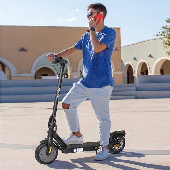 vankel E5PRO Elektrische Step - 375Wh Accu - Actieradius 30 km - 500W Motor - Cruise Control - Anti-diefstalmodus - Slimme bediening via Bluetooth en App -10 Inch Honeycomb Anti-lek Banden - Schijfrem&V-rem - Opvouwbare