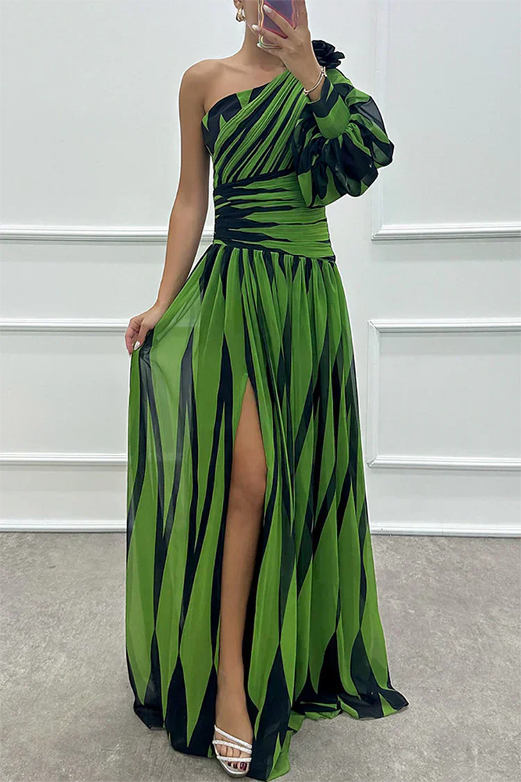 Shiloh - Elegante Gestreepte Maxi Jurk met Eén Schouder