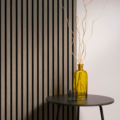Akustisk vægpanel i lys valnød – 270 × 60 cm