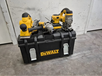 Makita DHW080PT2 | LXT | 2×18 V | Hogedrukreiniger | 80bar | 2 x 5.0 Ah accu + duo snellader