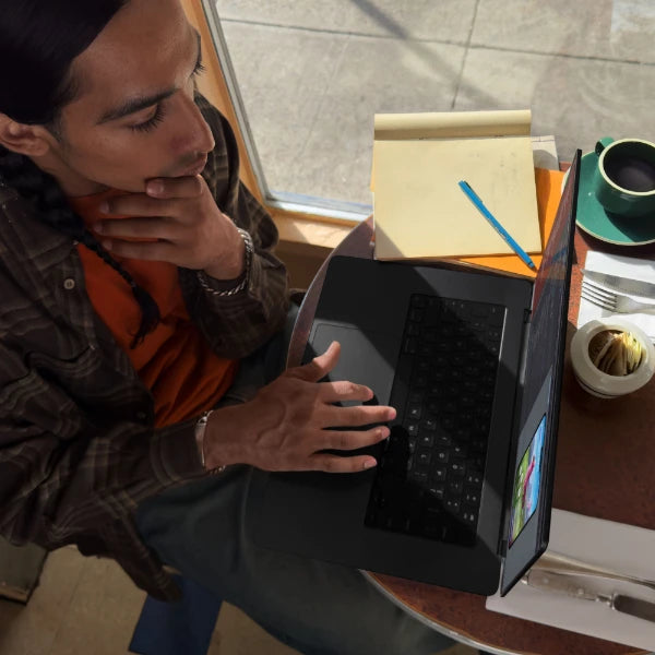 Apple MacBook Pro 14" (2023) 1 TB MRX73DK, sølv