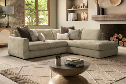 Moderna – 3 Corner 1.5 Right Hand Facing Chs, Feather Flex Interior – Beige