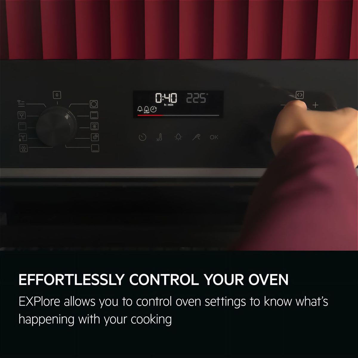 AEG SenseCook Aqua Built In Electric Single Oven - Black - Annotation - Effortlessly control shot