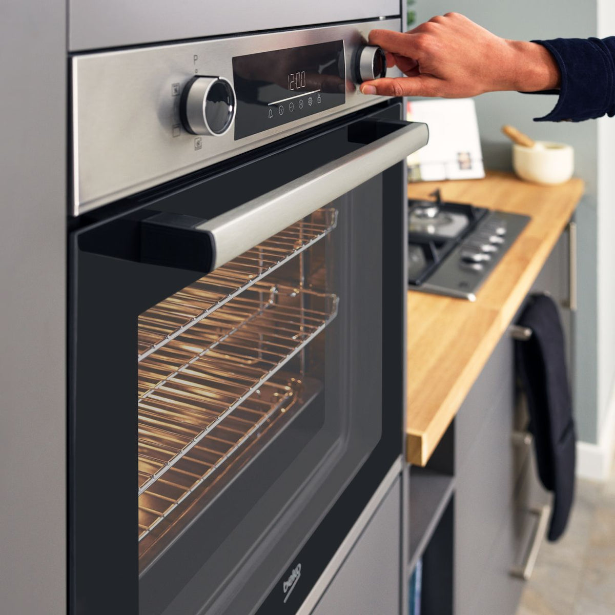 Beko AeroPerfect™ Electric Single Oven - Stainless Steel - Single oven in modern kitchen
