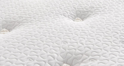 Silentnight Miracoil UltraGel Pillowtop Mattress – Double (4 ft 6) Mattress – image 4
